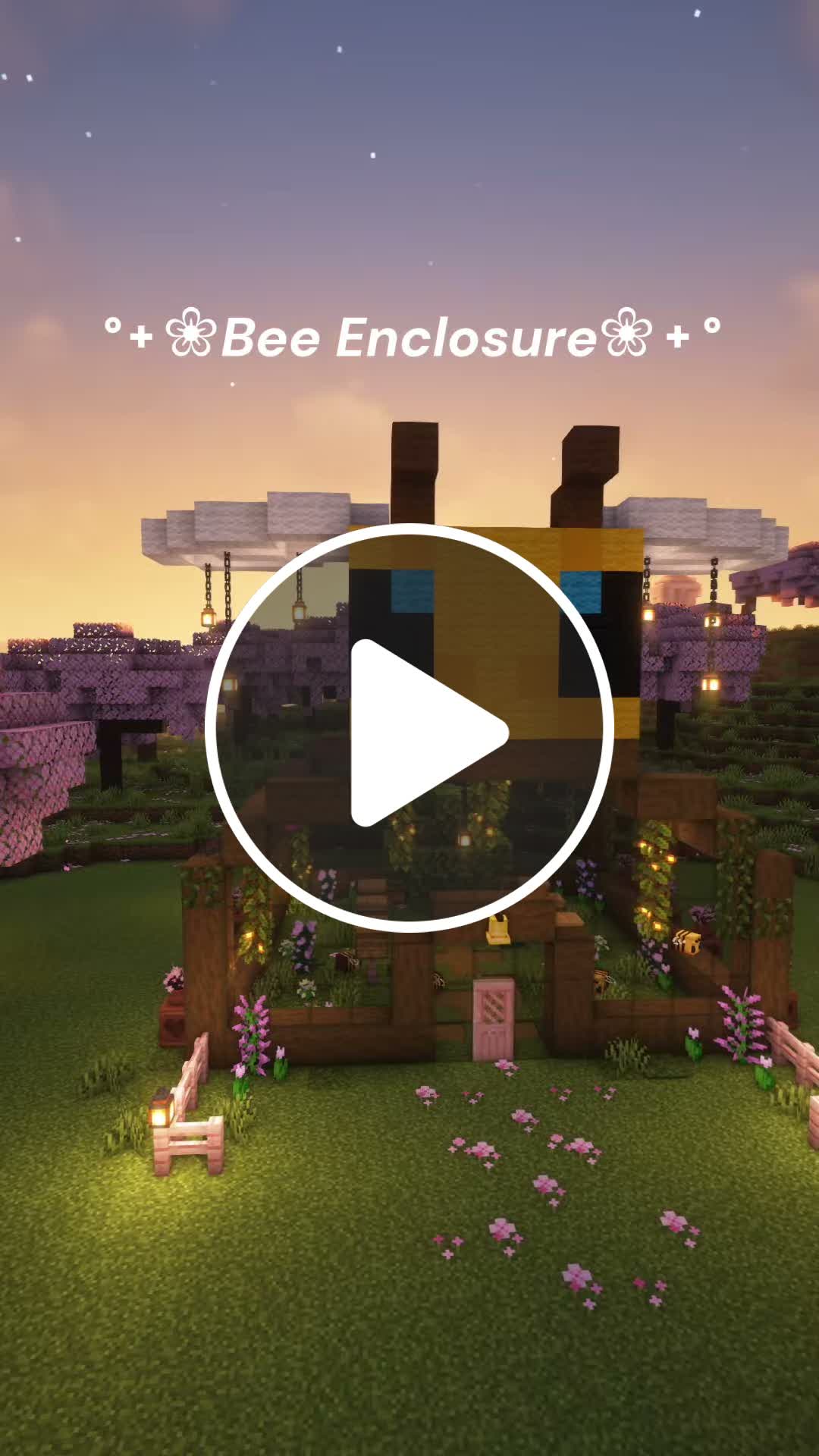 Built a buzzing Bee Enclosure in Minecraft! 🐝 #MinecraftBuilding # ...