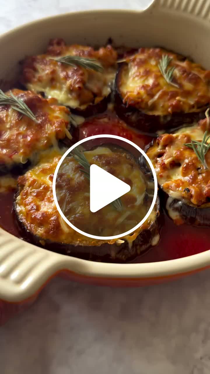 everything you know about boring veggie dishes. 👀 This Stuffed