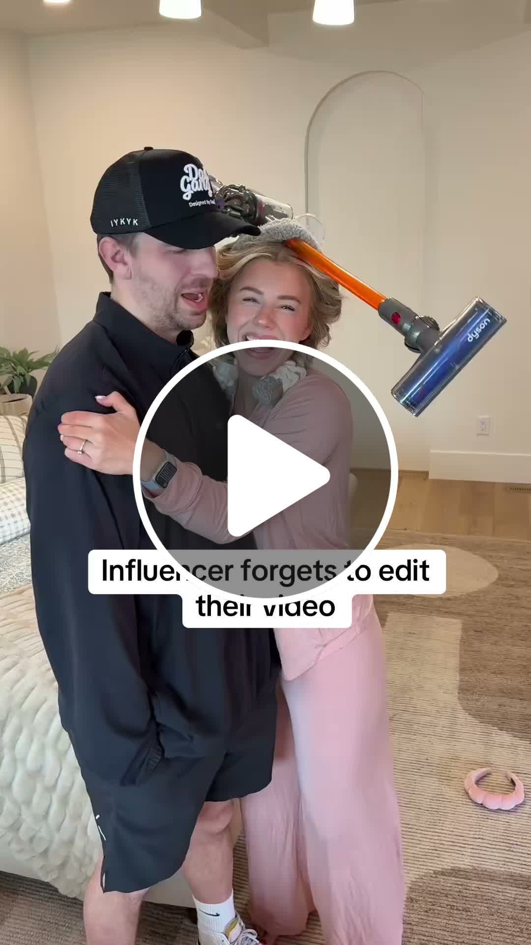 Can you believe my emergency contact!???🤪👹 #influencer #influencers # ...