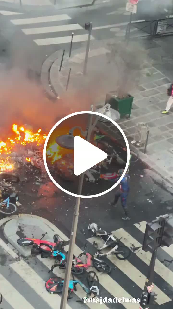 In Paris, Captain America tried to put out a fire and defended himself ...