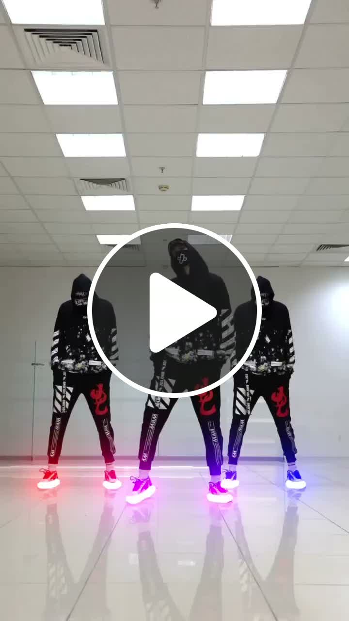 Roses Neon Mode @tuzelity Dancer @tuzelity @tuzelitycutting @okss17 ...