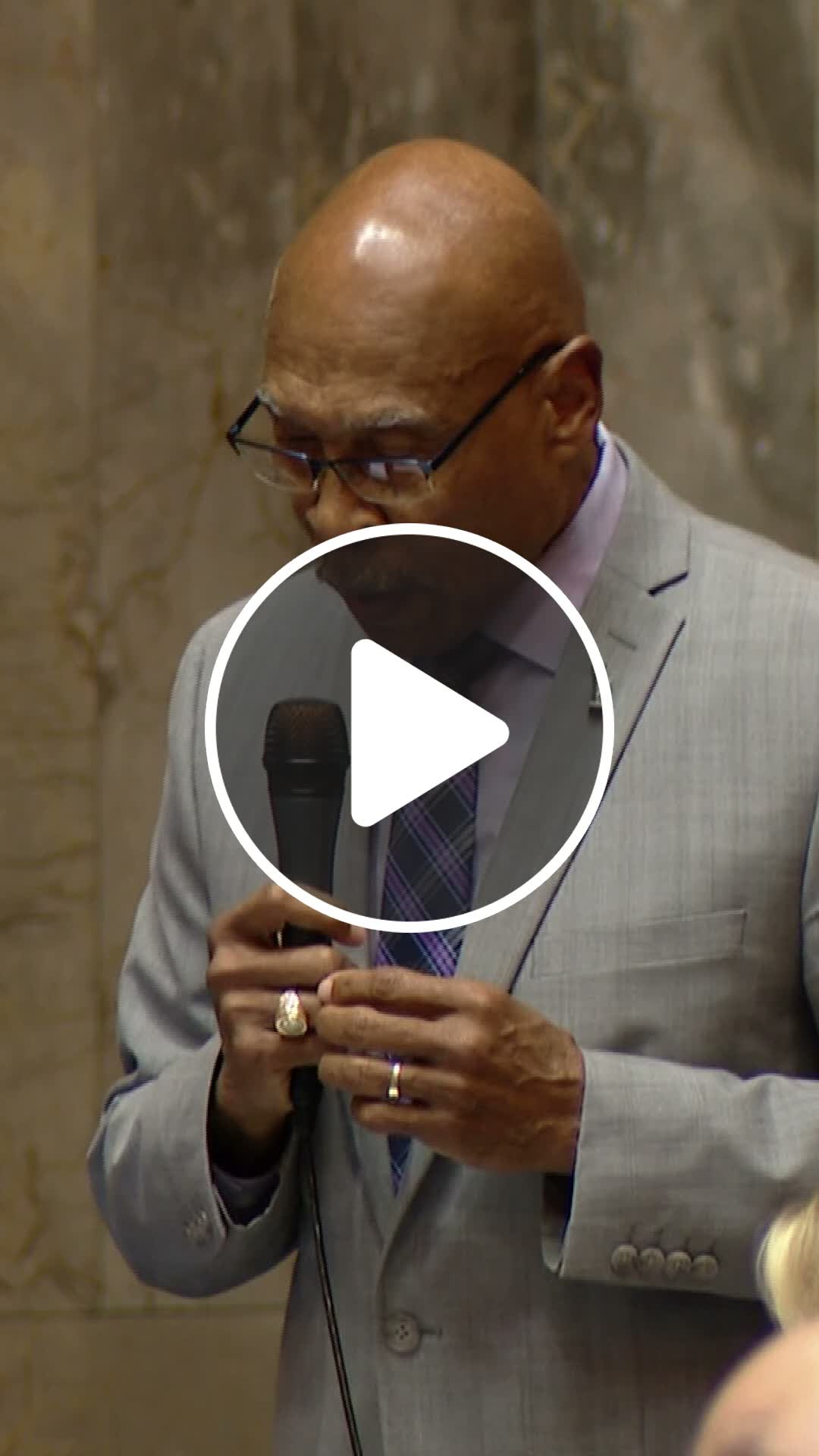 Bill creating new standards for sheriffs passes Washington State Senate - NewsBreak