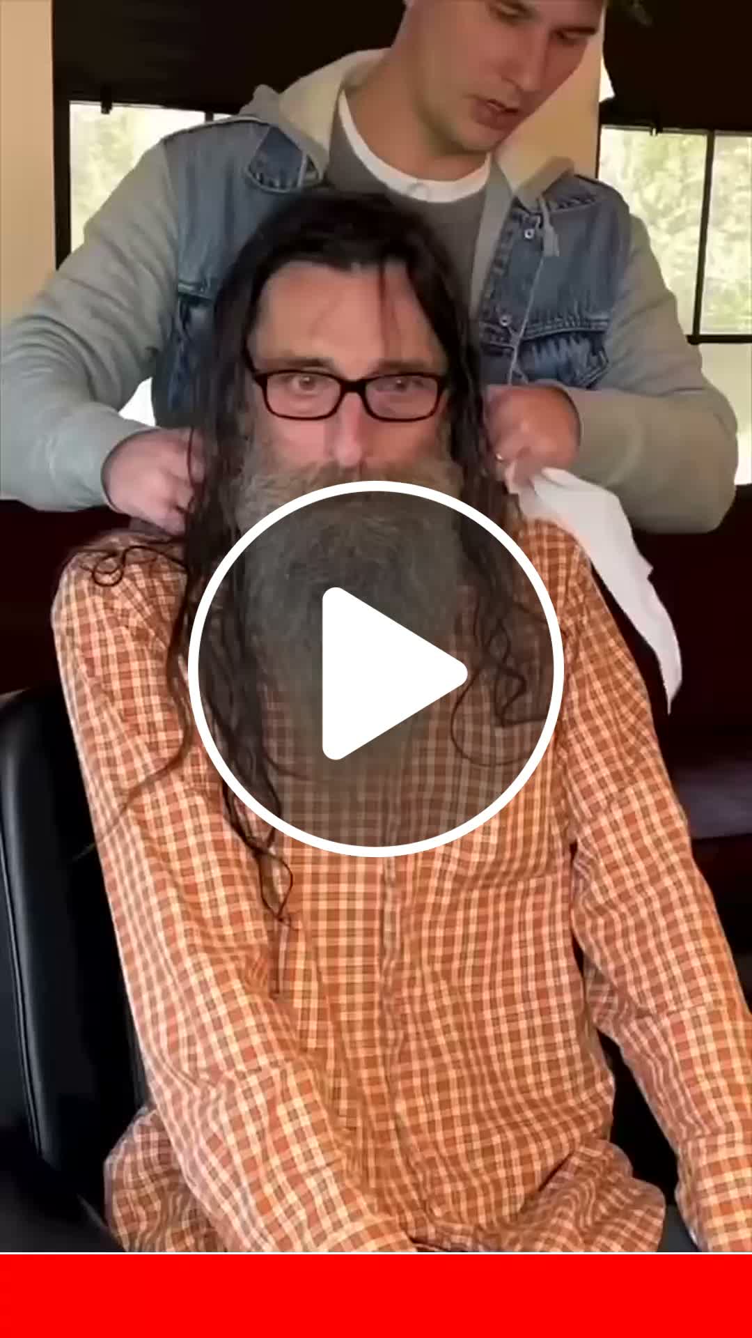 He gave a homeless man a transformation ️ - NewsBreak