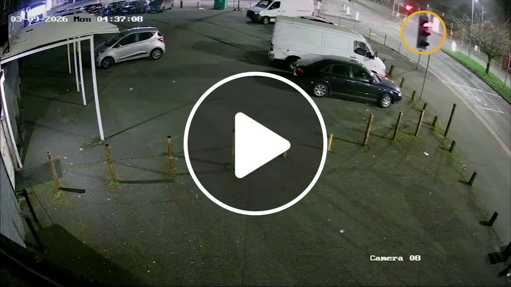 Driver goes through red light causing fatal crash while car topped ...