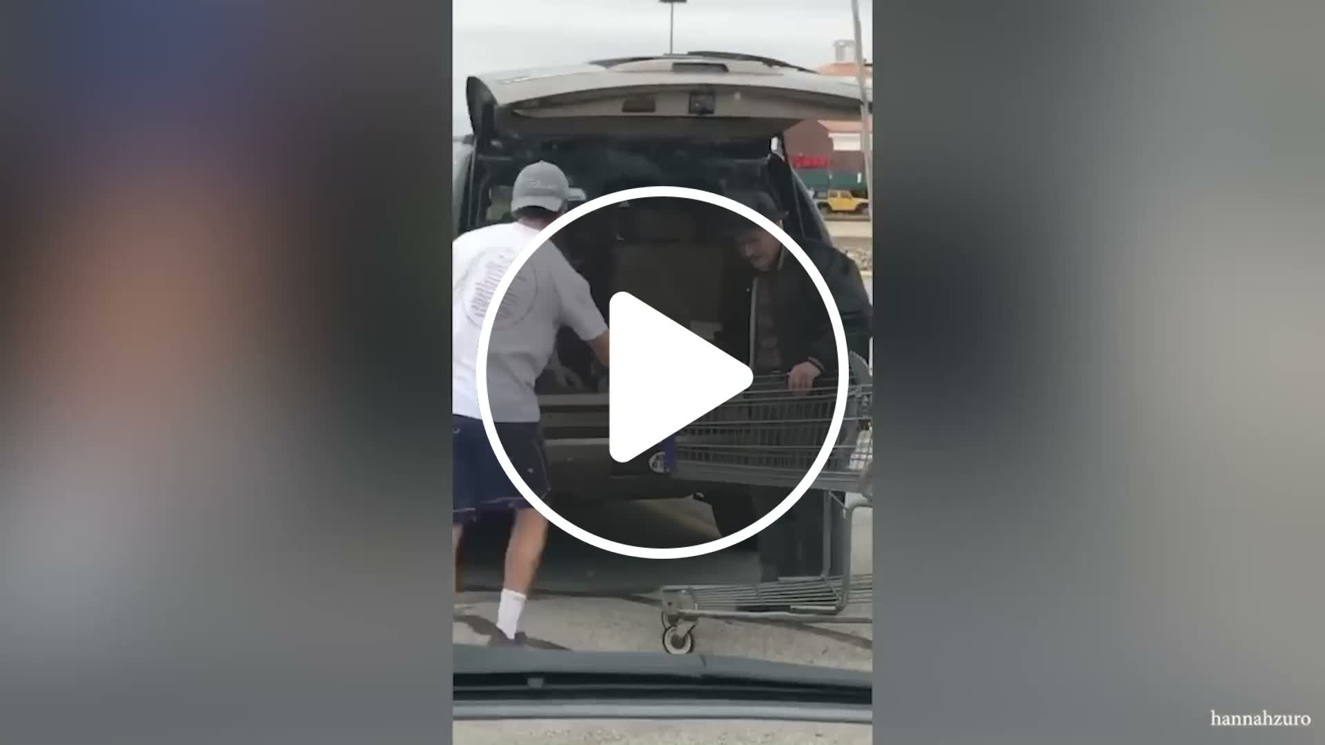 40 Incredible Acts of Kindness Caught On Camera 006 NewsBreak
