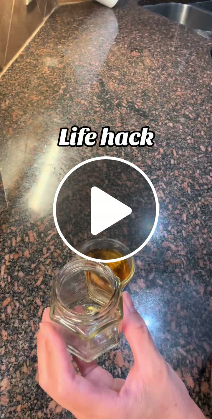 Hack to pour liquid with out spilling#momhacks #tipsandtricks # ...