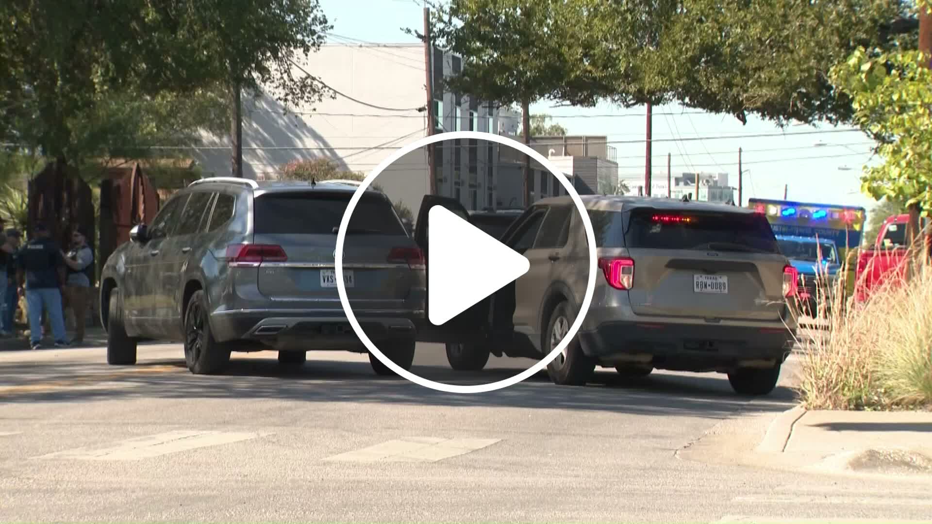 Suspect in custody after East Austin chase - NewsBreak
