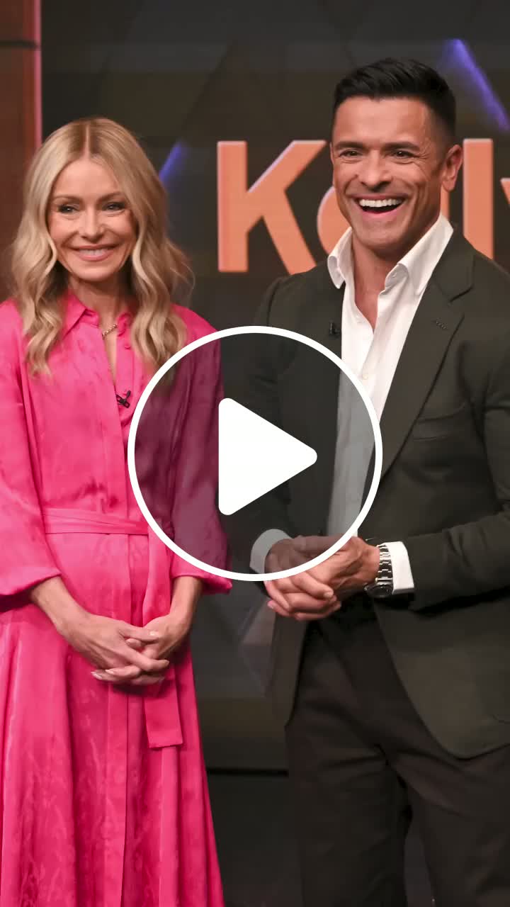 Kelly Ripa and Mark Consuelos unveiled their 2025 halloween costumes ...