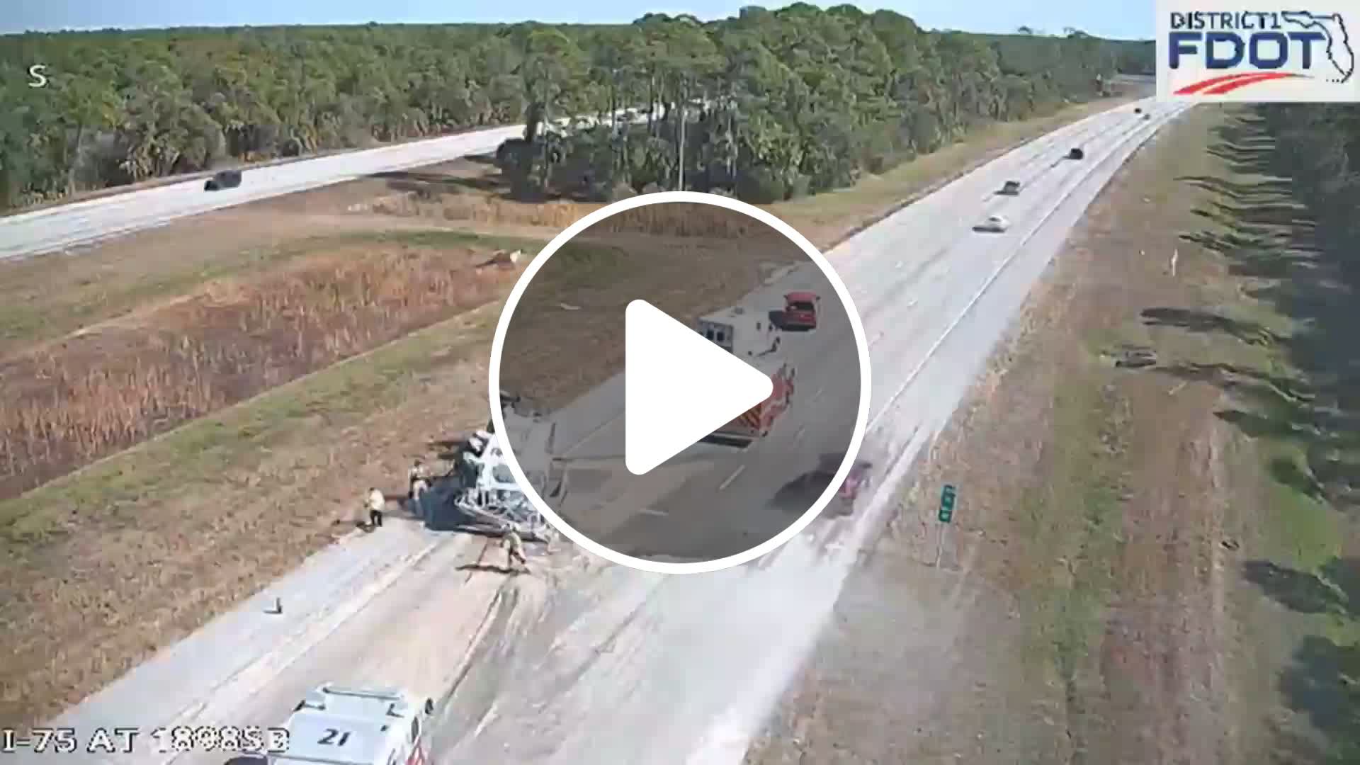 Crash in Sarasota causing serious slowdown on southbound I-75 - NewsBreak